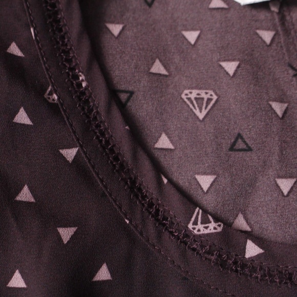 Purple patterned short sleeve blouse - Picture 2 of 4